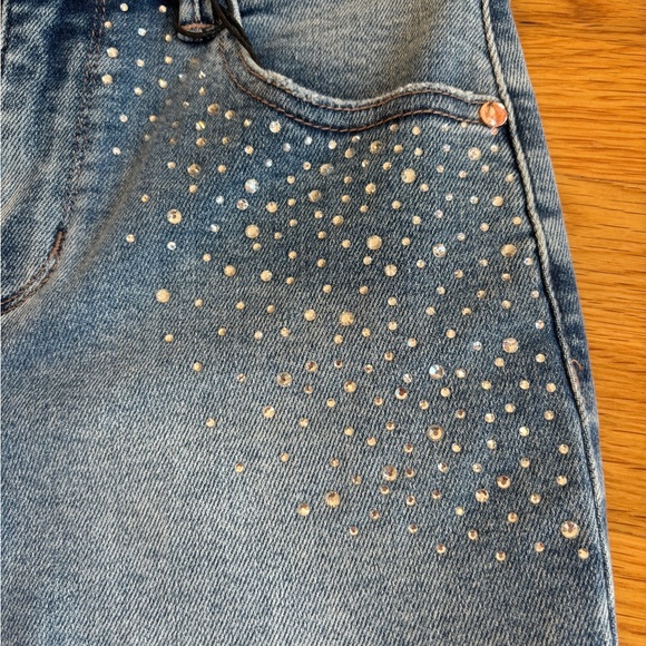 Judy Blue Rhinestone Detail Shorts NWT - Picture 4 of 8